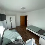 City Haus Fuer 8 Personen